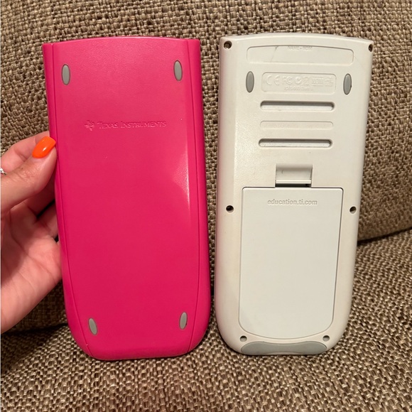 Texas Instruments TI-84 Plus Silver Edition Pink Graphing Calculator - Picture 3 of 6